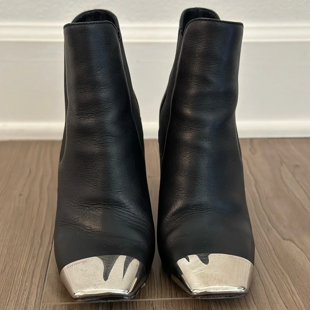 Louis Vuitton Square Metal Tip Toe Black Booties, size us 6.5 - Picture 6 of 10